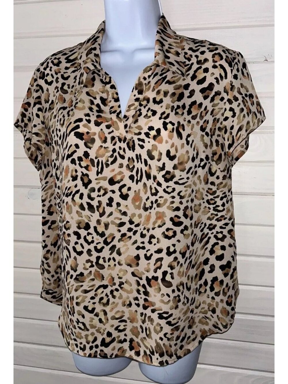 CAbi Sz SMALL Lynx Top Chiffon Lightweight Blouse Pullover S/S #6090 EUC